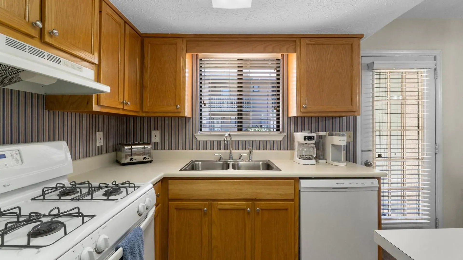 شقة Charming Townhouse In Gulf Highland Beach Resort! Amenities Galore بنما سيتي بيتش الولايات المتحدة الأمريكية